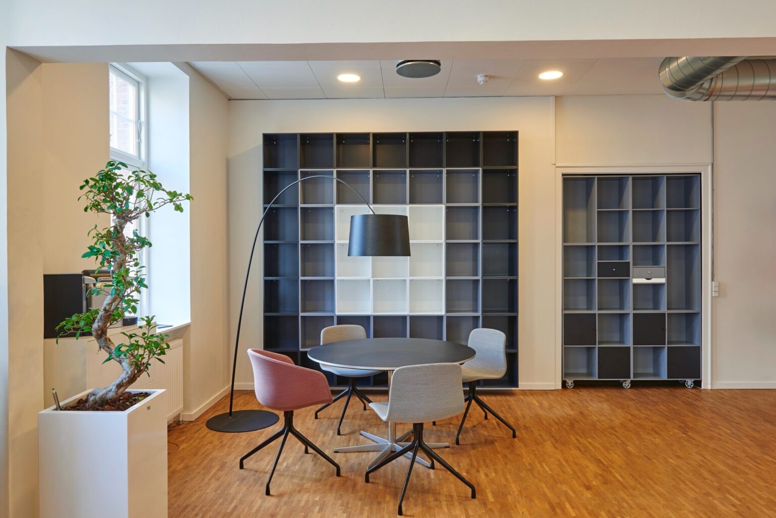 Office Furniture You Should Have In Your Corporate Lounge - Edwards ...